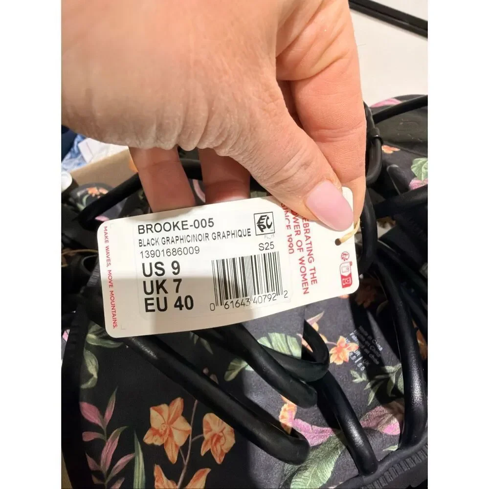 Roxy Island Floral 1” Brooke Strappy Slip-On Round Toe Sandals